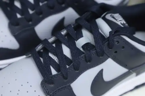 Nike Dunk Low Retro 