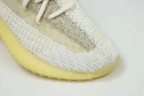 Yeezy Boost 350 V2 