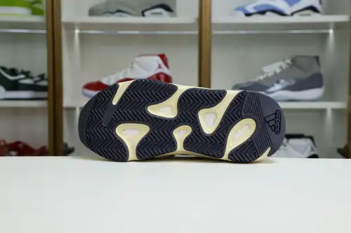 Yeezy Boost 700 