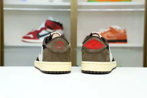 Travis Scott X Jordan Air Jordan 1Low Og Ts Sp 
