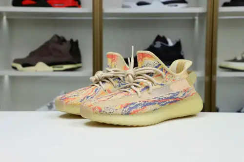 Yeezy Boost 350 V2 