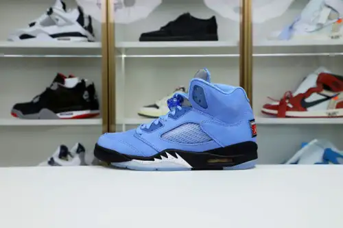 Air Jordan 5 Retro Se Dv1310 401 University Blue Black-White Bleu 