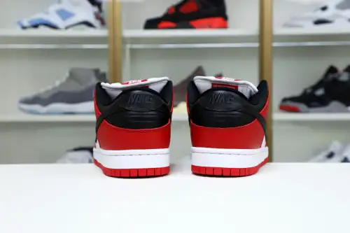 Nike Sb Dunk Low “Chicago” 