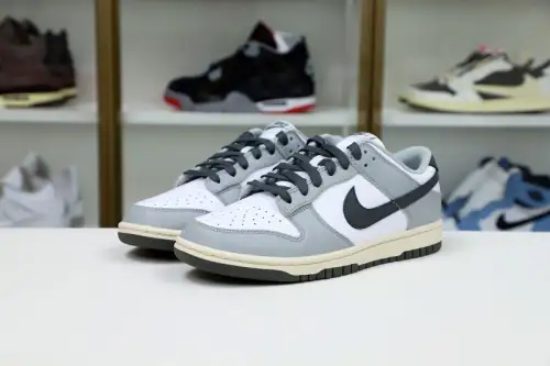 Nike Dunk Low Light Smoke Grey 