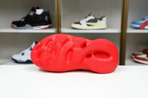 Yeezy Foam Runner 