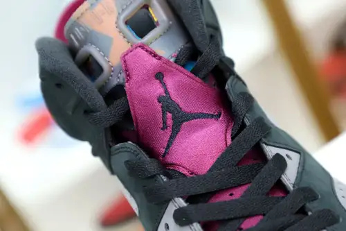 Air Jordan 6 Retro Bordeaux 