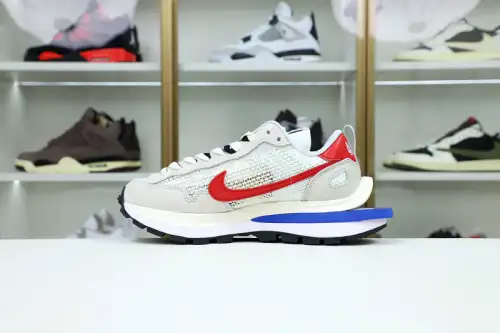 Sacai X Vaporwaffle 