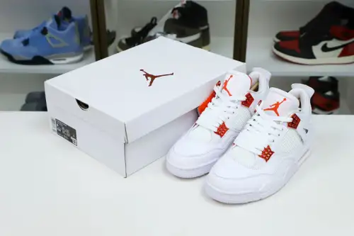 Jordan Air Jordan 4 Retro“Orange Metallic E95638