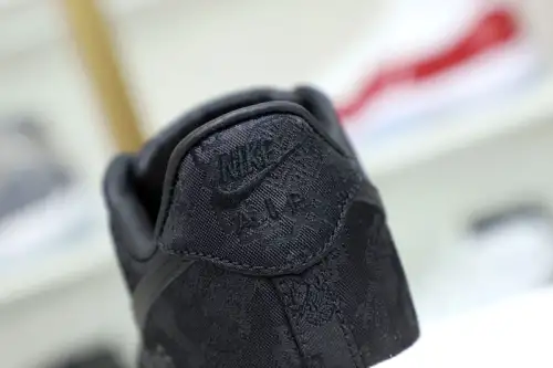 Nike Air Force 1 Low 