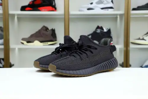 Yeezy Boost 350 V2 