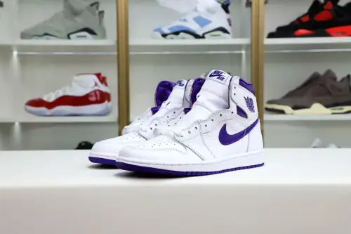 Air Jordan 1 High Og Court Purple 