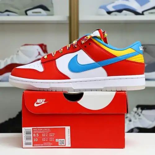 Nike Dunk Qs 