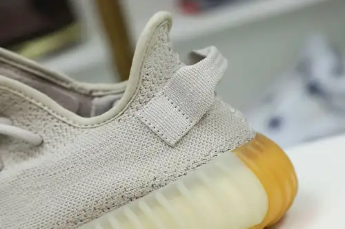 Yeezy Boost 350 V2