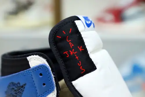 Fragment Design X Travis Scott X Air Jordan 1 Retro High 