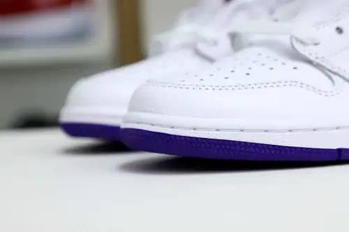 Air Jordan 1 High Og Court Purple 
