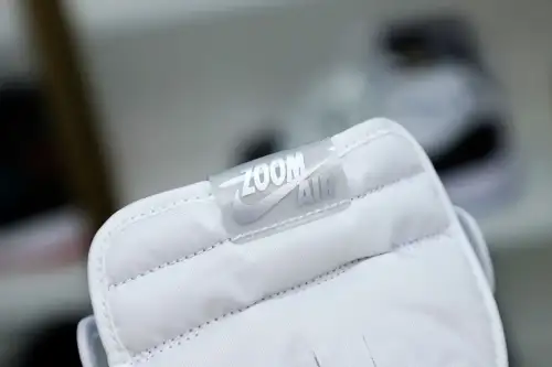 Air Jordan 1 High Zoom 