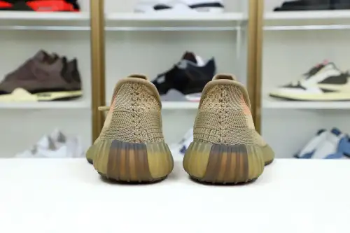 Yeezy Boost 350 V2 