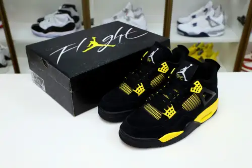 Jordan Air Jordan4 Thunder 2023