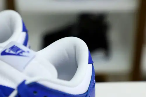 Nike Dunk Low Kentucky 
