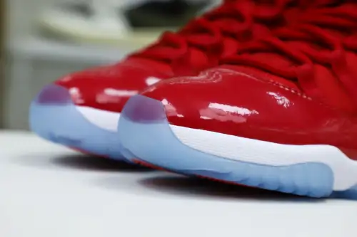Jordan 11 Retro Win Like 96 378037-623 