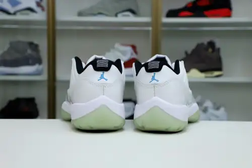 Air Jordan 11 Retro Low Legend Blue 