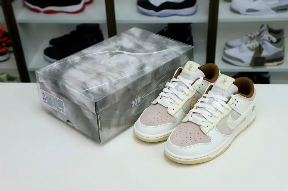 Nike Dunk Low 