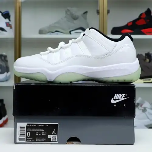 Air Jordan 11 Retro Low Legend Blue