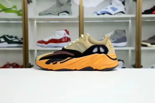 Yeezy Boost 700 