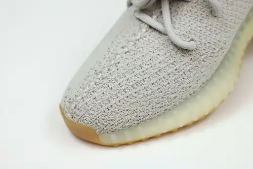Yeezy Boost 350 V2
