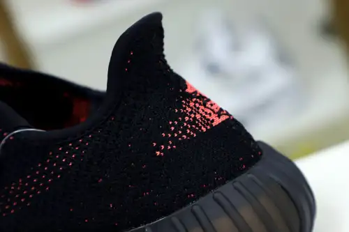 Yeezy Boost 350 V2 