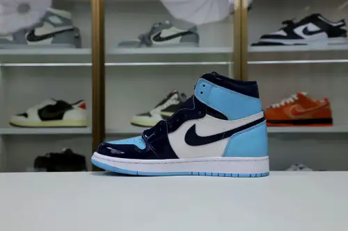 Wmns Air Jordan 1 Retro High Og 