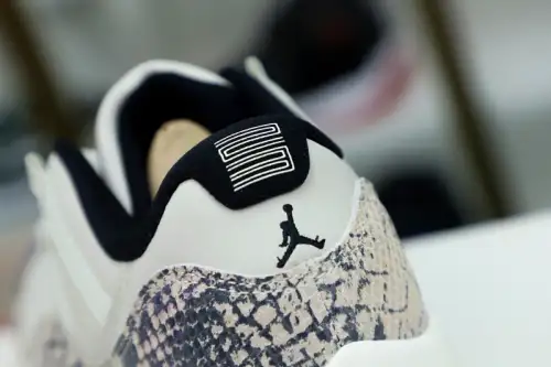Air Jordan 11 Low Snakeskin Light Bone 