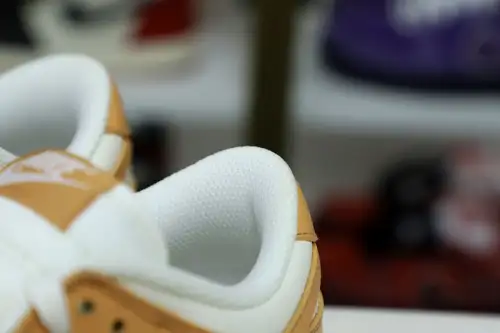 Wmns Dunk Low 