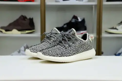 Yeezy Boost 350 Turtle Dove 
