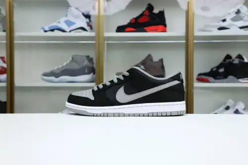 Dunk Sb 「 Shadow」 