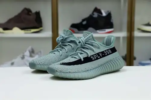 Yeezy Boost 350 V2 