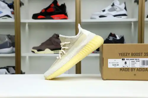 Yeezy Boost 350 V2 