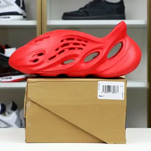 Yeezy Foam Runner 
