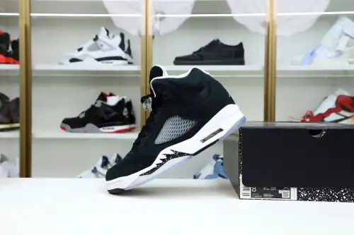 Air Jordan 5 Retro 