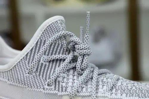 Yeezy Boost 350 V2 