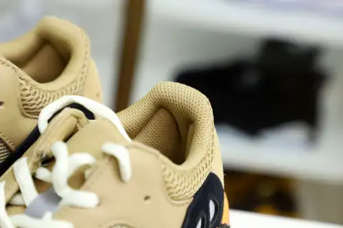 Yeezy Boost 700 