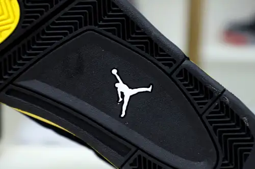 Jordan Air Jordan4 Thunder 2023 