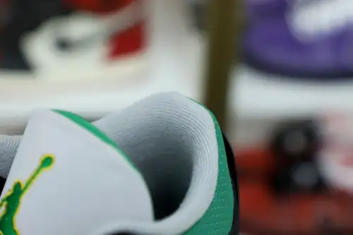 Air Jordan 3 Pine Green 