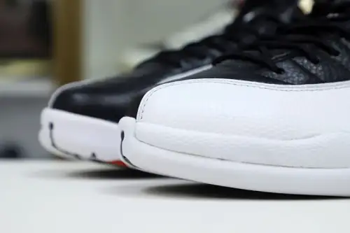 Air Jordan 12 Retro Playoffs 2022 