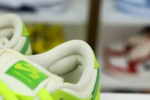 Nike Sb Dunk Low Green Apple 2022 