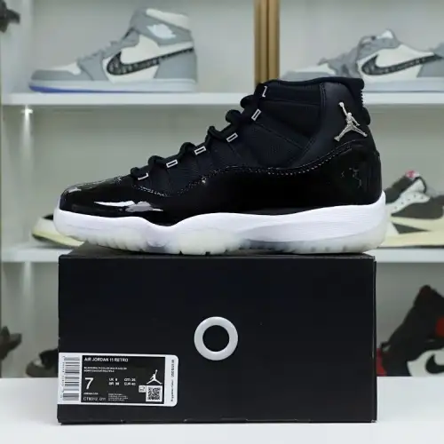 Air Jordan 11 Retro 
