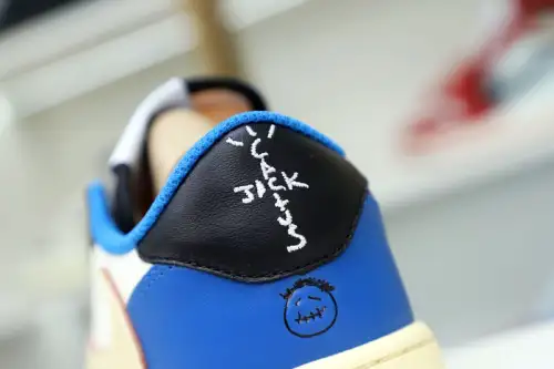 Fragment Design X Travis Scott X Air Jordan 1 Low 