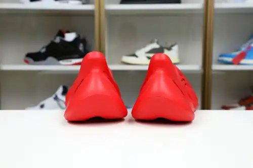 Yeezy Foam Runner 
