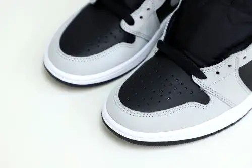 Air Jordan 1 Retro High Og Shadow 2.0 