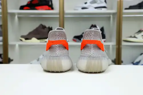 Yeezy Boost 350 V2 “Tail 